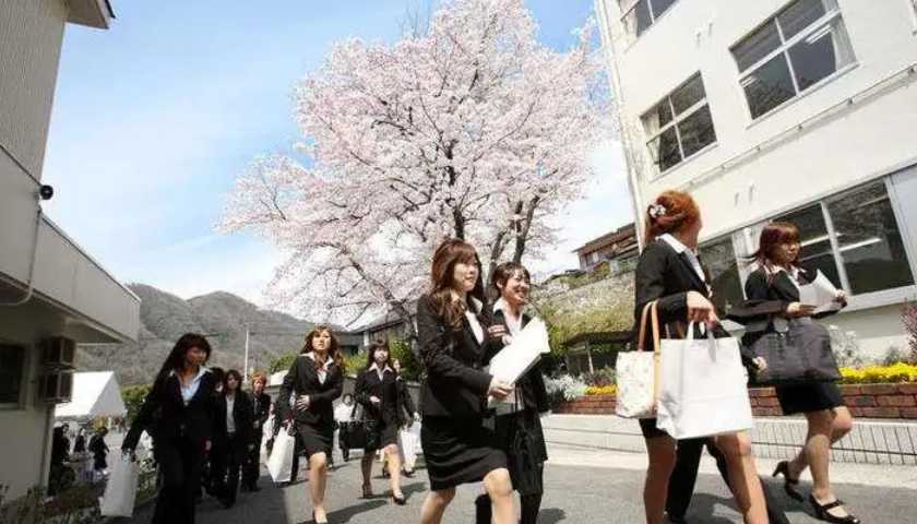 去日本高中留学