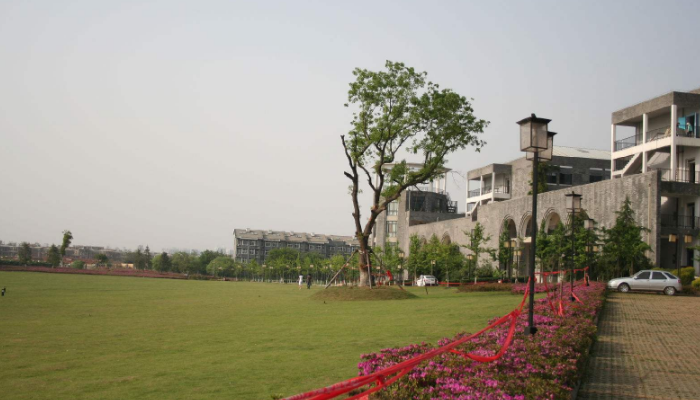 高中毕业生如何选择合适的日本高中留学